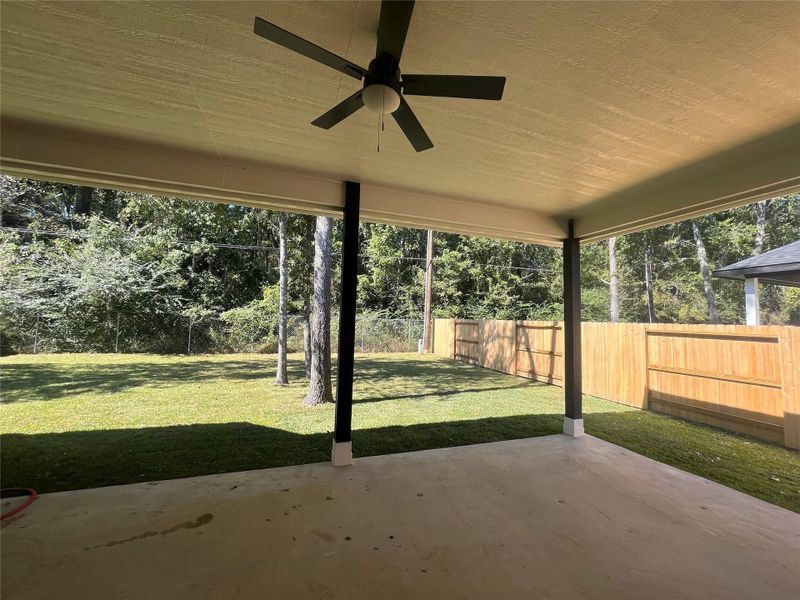 28807 Champion Oak large, covered patio