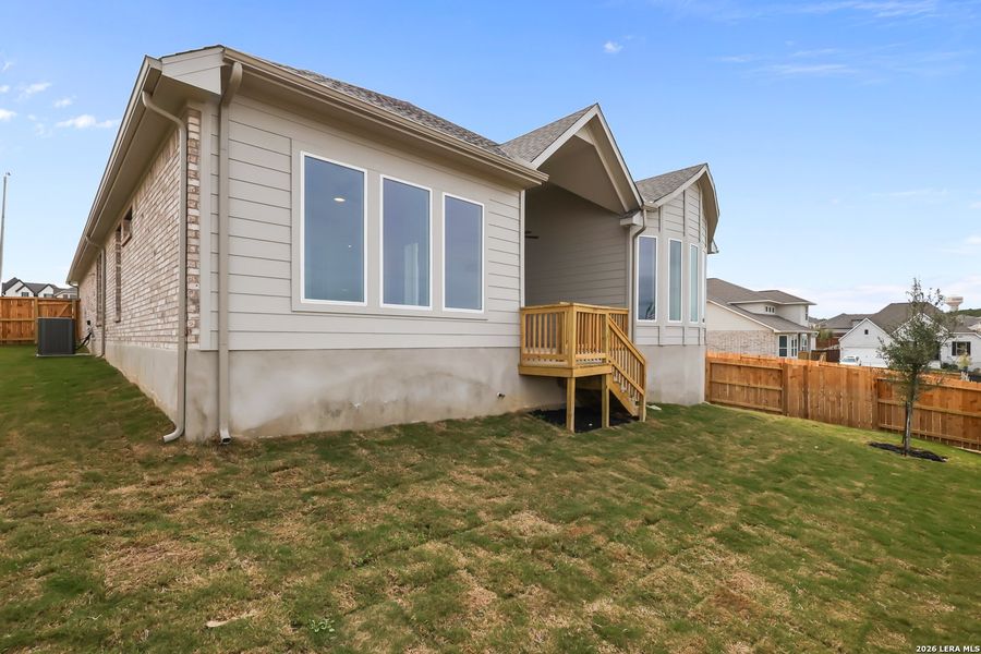 Exterior details and patio area of a home in Homestead, Schertz (Image 3).