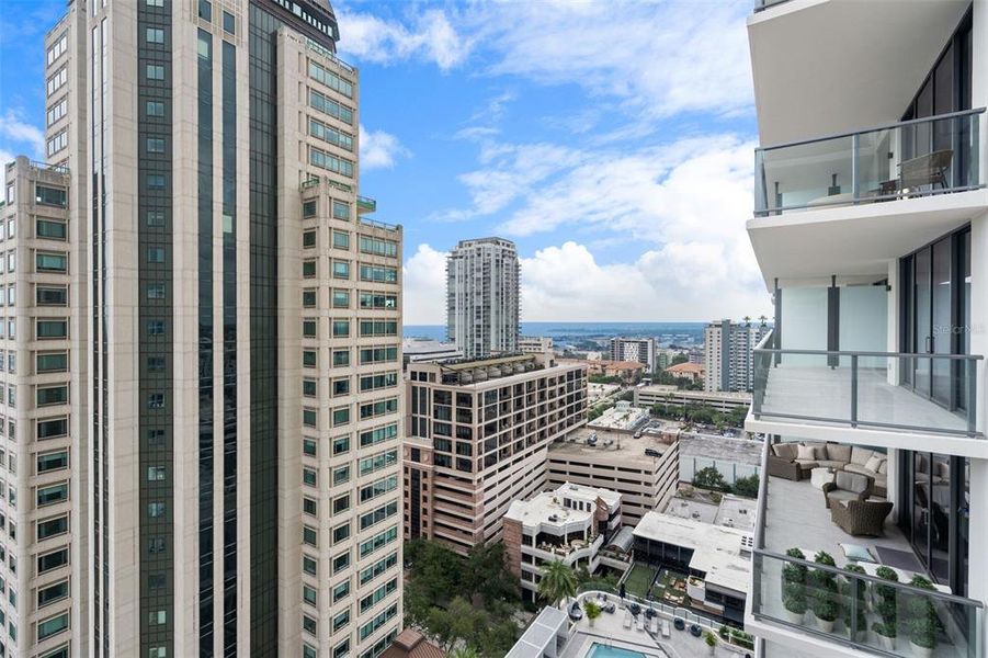 Condo located in St. Petersburg, FL showcasing its design and architecture (Image 29). Condo located in St. Petersburg, FL showcasing its design and architecture (Image 29).
