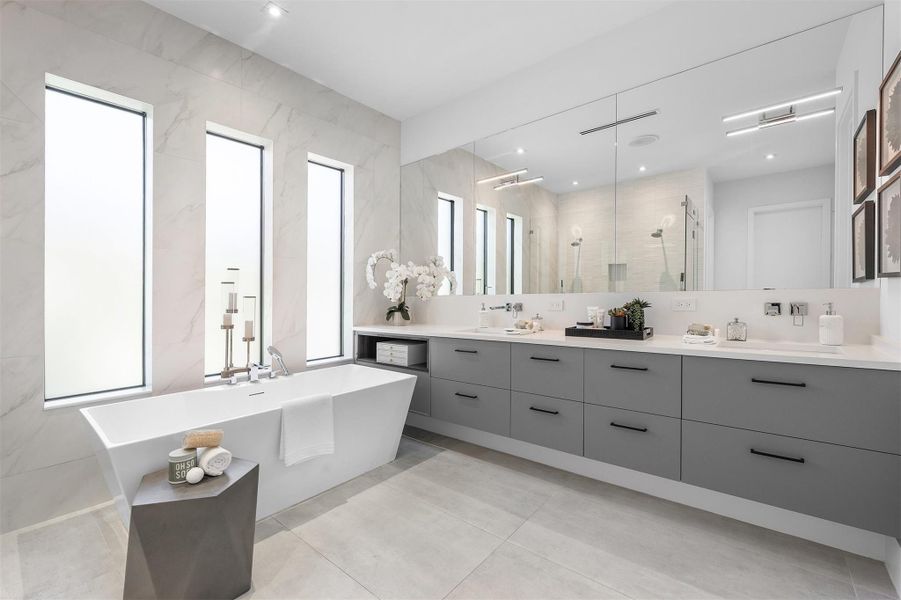 Furnished interior view inside a new home in , Fort Lauderdale (Image 54).