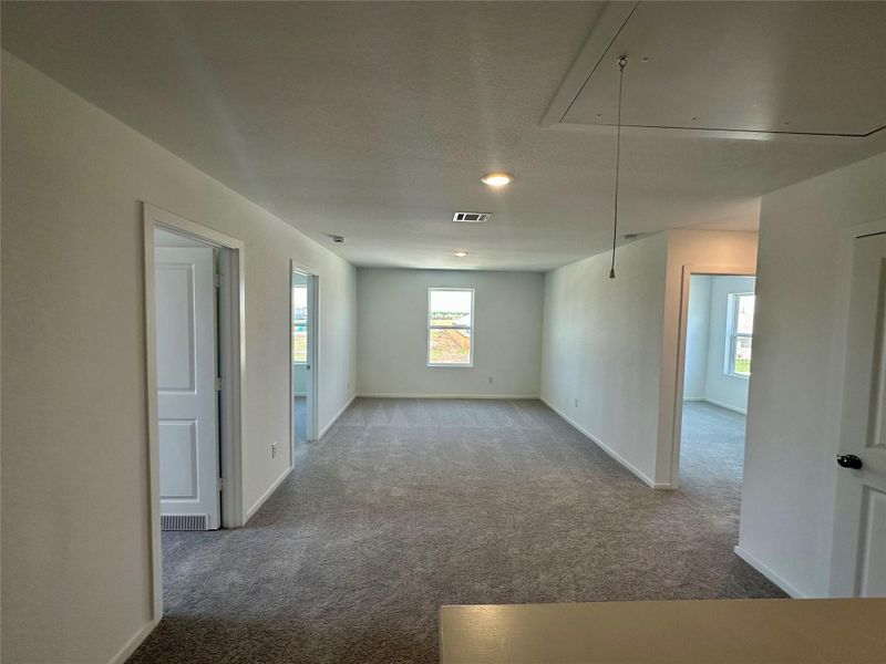 Spacious, unfurnished interior of a new home in Jones Creek Reserve, Richmond (Image 21).