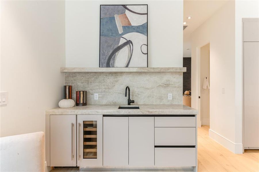 Furnished interior view inside a new home in , Dallas (Image 10).