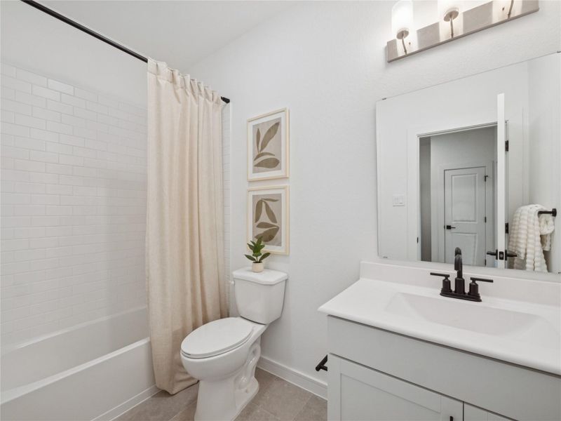 Hall bath (*Photo not of actual home and used for illustration purposes only.)