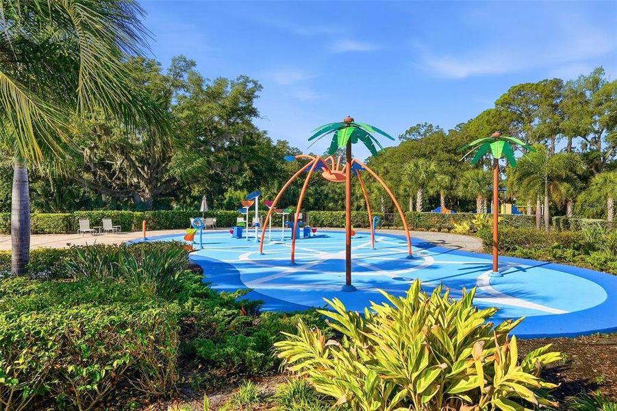 Community amenities in , Parrish (Image 34).