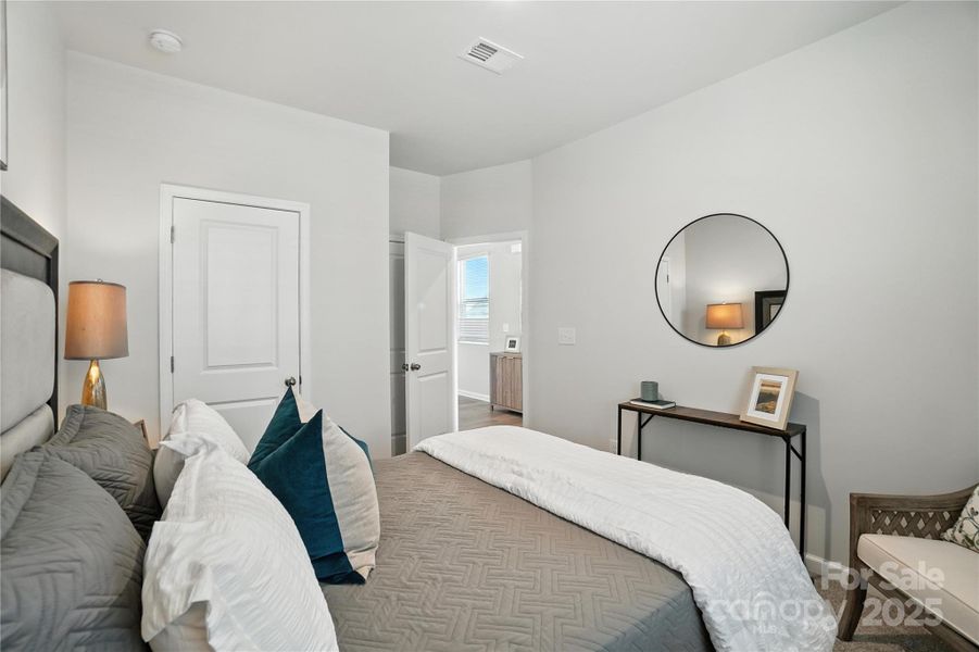 Photo representation only. Exterior and interior colors will vary. Photo representation only. Exterior and interior colors will vary.