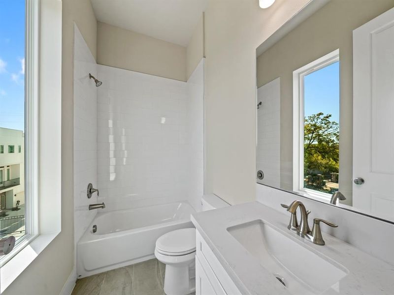 Image 10 of a home in Allura At Val Verde.