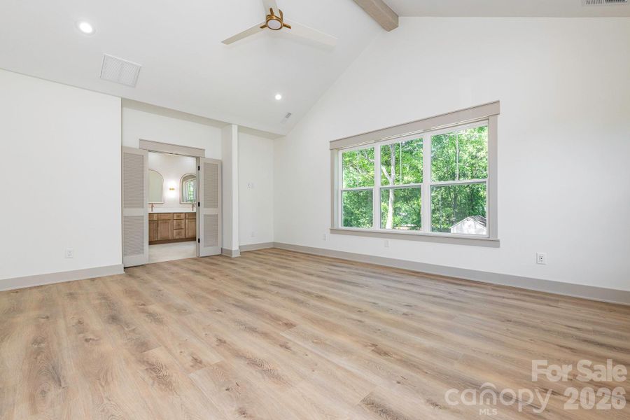 Spacious, unfurnished interior of a new home in , Charlotte (Image 35).