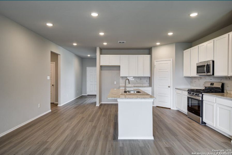 Image 7 of a home in Horizon Pointe.