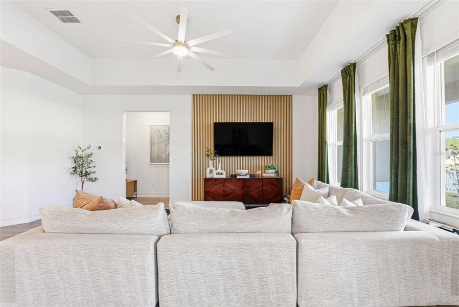 Furnished interior view inside a new home in , Lutz (Image 17).