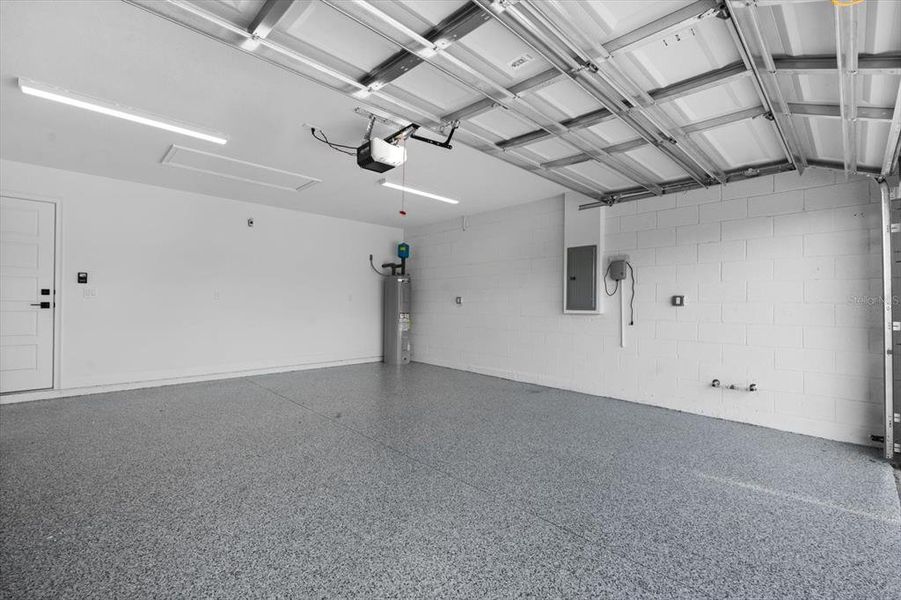 Spacious, unfurnished interior of a new home in , Palm Coast (Image 25).