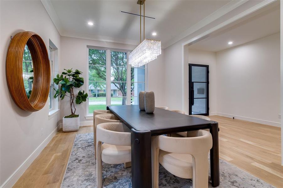 Furnished interior view inside a new home in , Dallas (Image 8).
