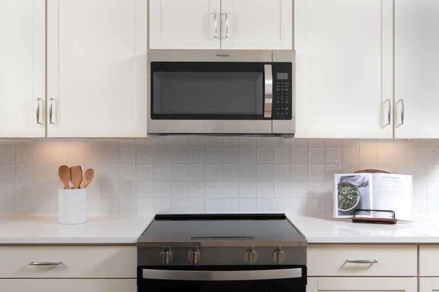 Representative interior finishes for a home built from the Avinger by Pulte Homes in Bradshaw Farms Reserve, Mount Juliet (Image 17). Representative interior finishes for a home built from the Avinger by Pulte Homes in Bradshaw Farms Reserve, Mount Juliet (Image 17).