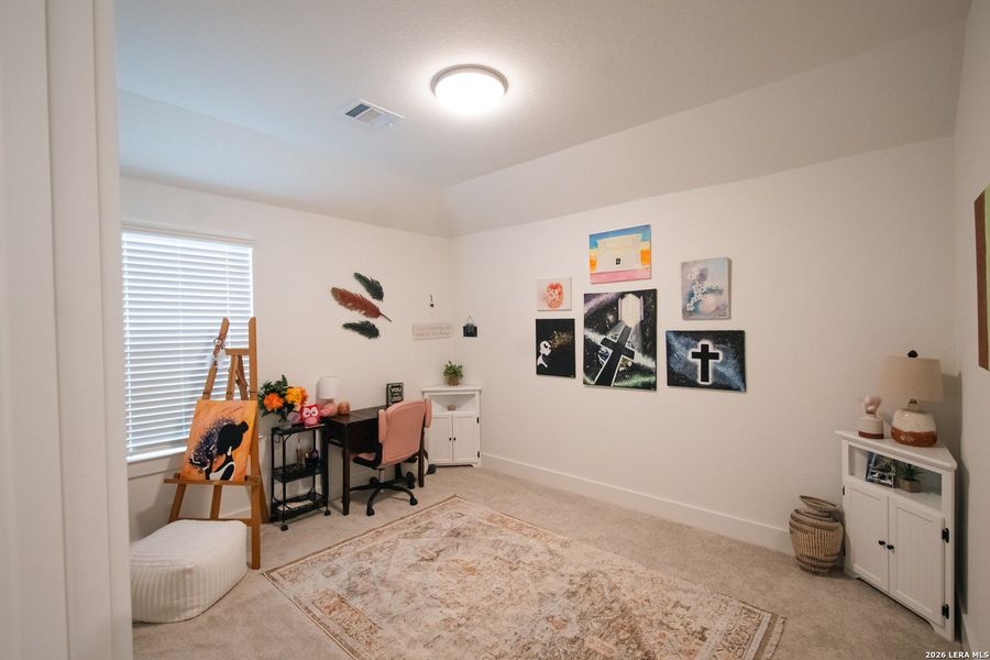 Furnished interior view inside a new home in Davis Ranch, San Antonio (Image 9). Furnished interior view inside a new home in Davis Ranch, San Antonio (Image 9).