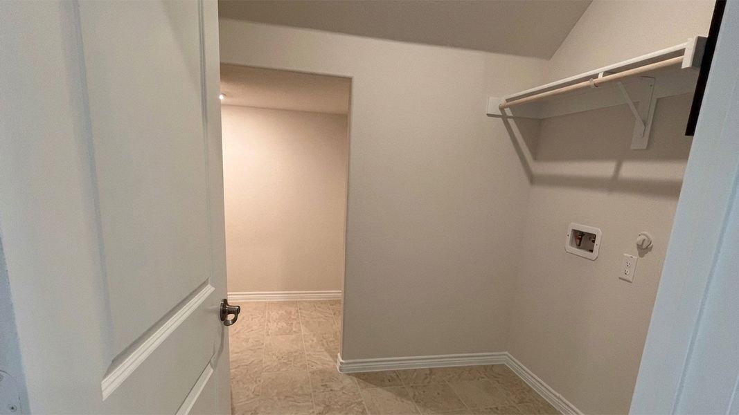 Spacious, unfurnished interior of a new home in Lakewood Trails, Forney (Image 18). Spacious, unfurnished interior of a new home in Lakewood Trails, Forney (Image 18).