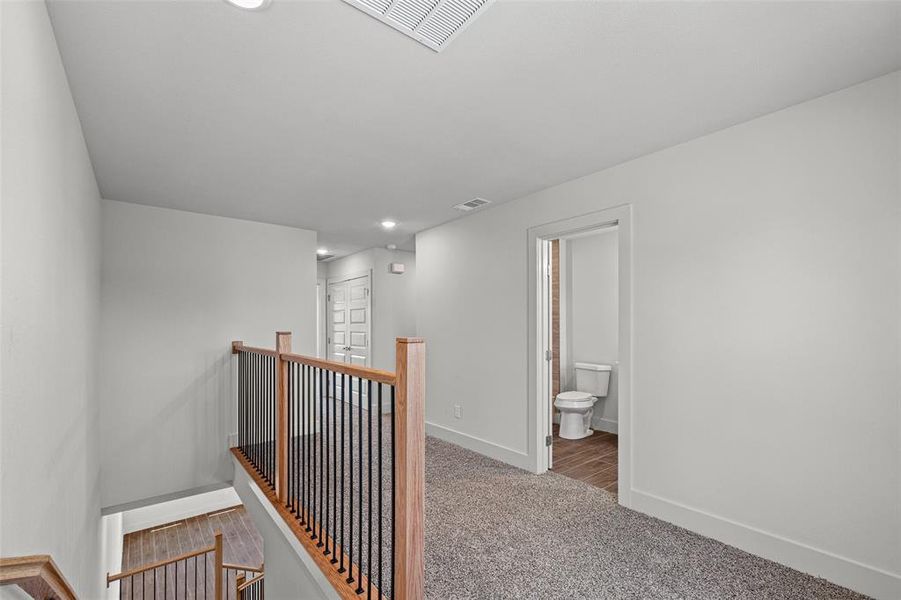 Spacious, unfurnished interior of a new home in , Granbury (Image 18).