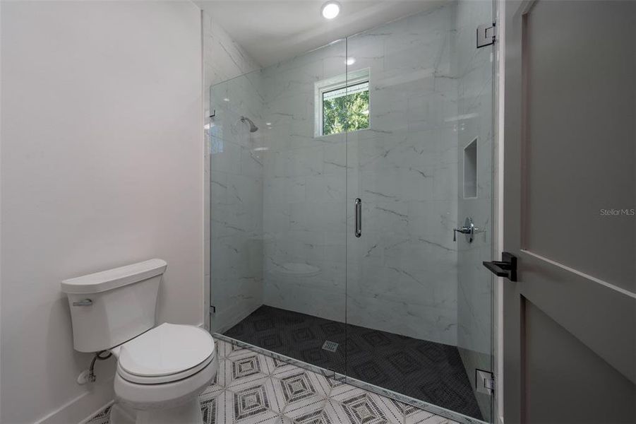 Furnished interior view inside a new home in , Orlando (Image 44).