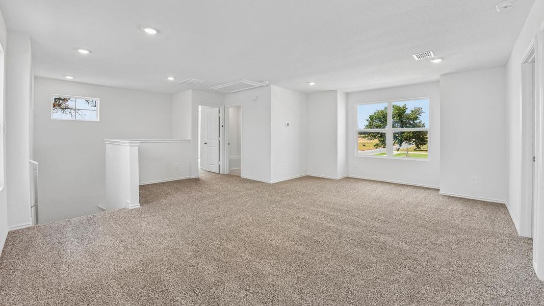 Spacious, unfurnished interior of a new home in Valverde, Bastrop (Image 15). Spacious, unfurnished interior of a new home in Valverde, Bastrop (Image 15).