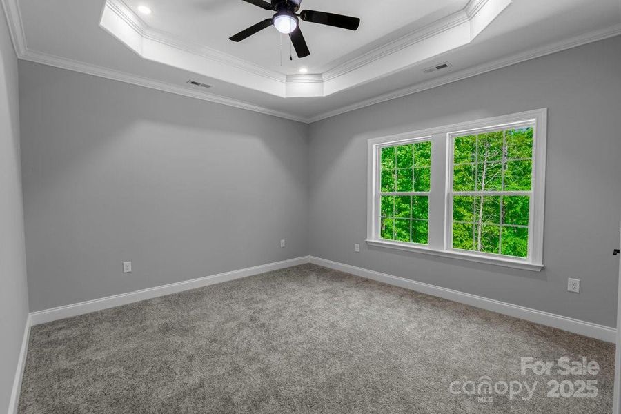 Spacious, unfurnished interior of a new home in , Concord (Image 12).