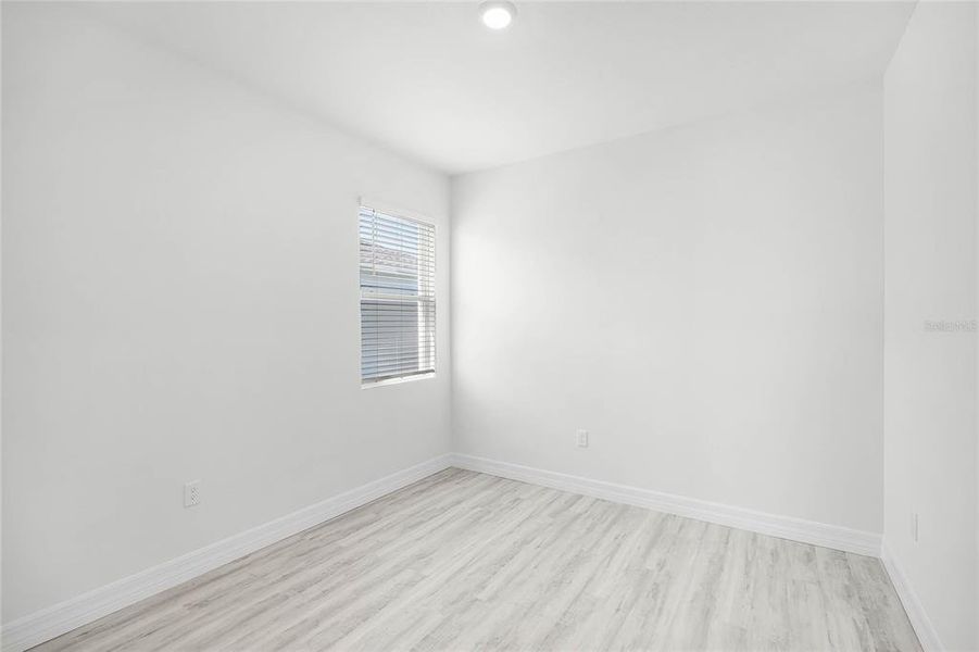 Spacious, unfurnished interior of a new home in , Lakeland (Image 22).