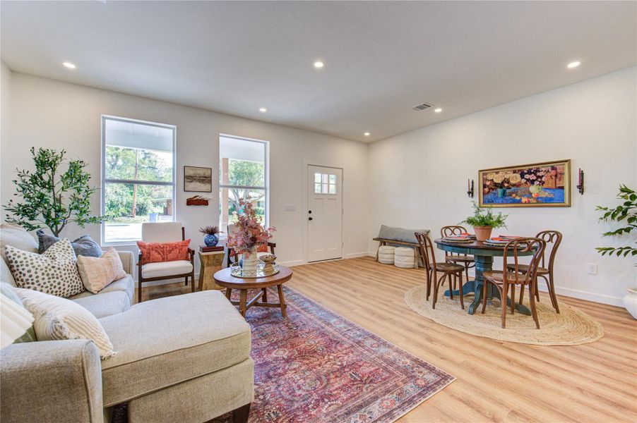 Furnished interior view inside a new home in , Bellville (Image 9).