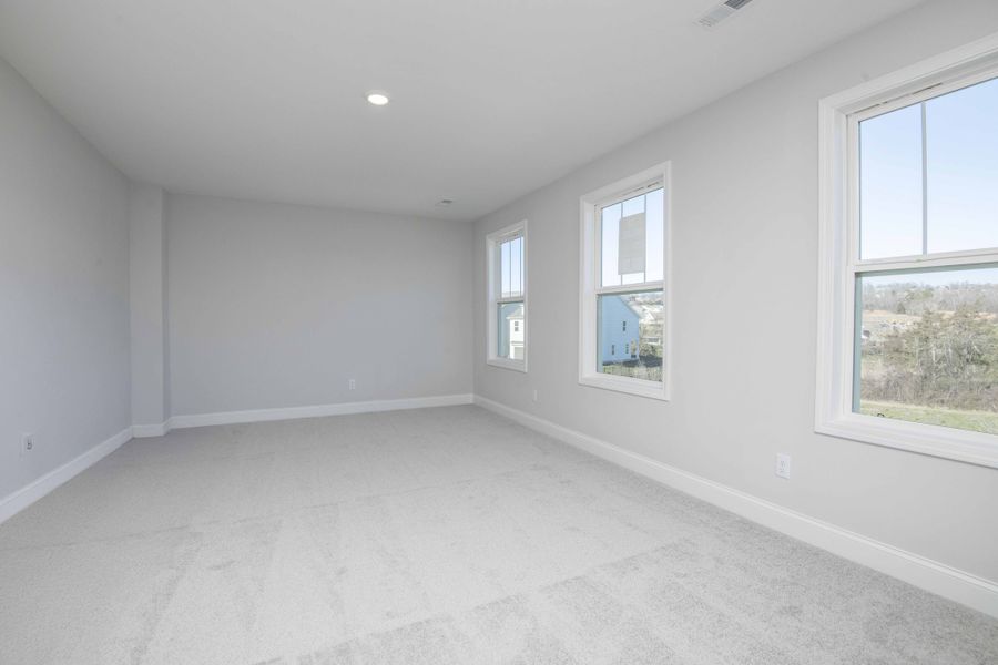 Spacious, unfurnished interior of a new home in Ivey Farms - The Grove Collection, Farragut (Image 43). Spacious, unfurnished interior of a new home in Ivey Farms - The Grove Collection, Farragut (Image 43).