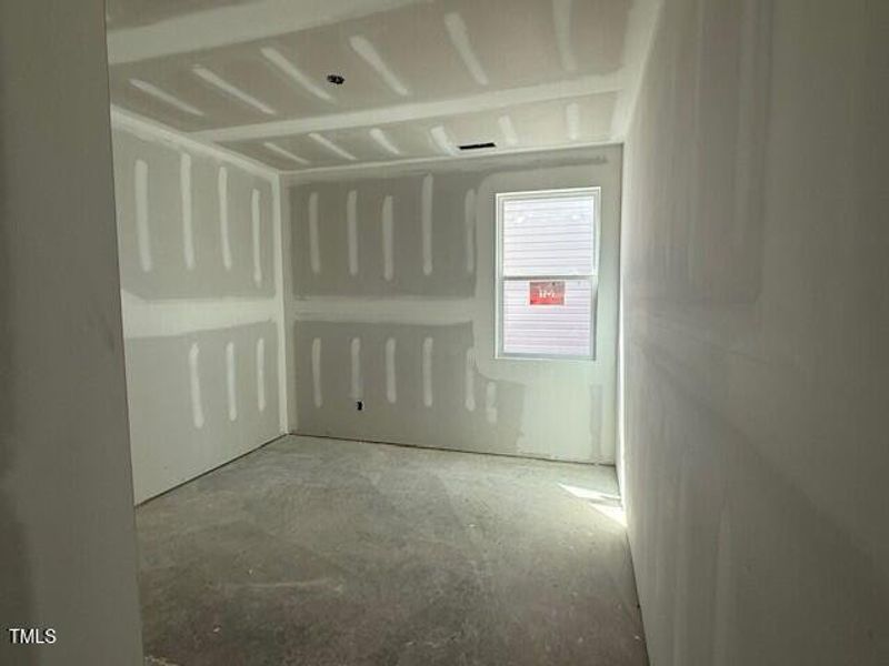 Spacious, unfurnished interior of a new home in Gregory Village, Lillington (Image 66).