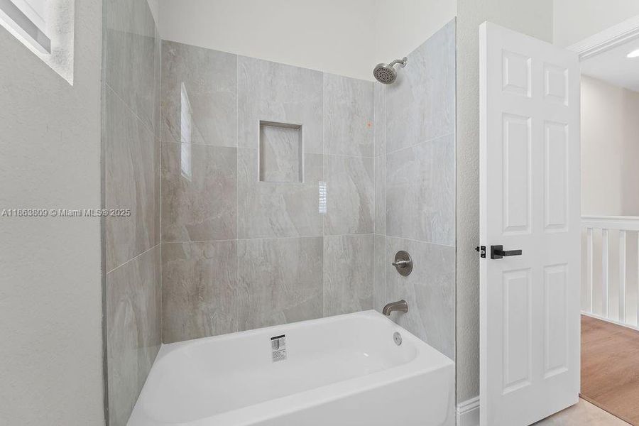 Furnished interior view inside a new home in , Tamarac (Image 11).