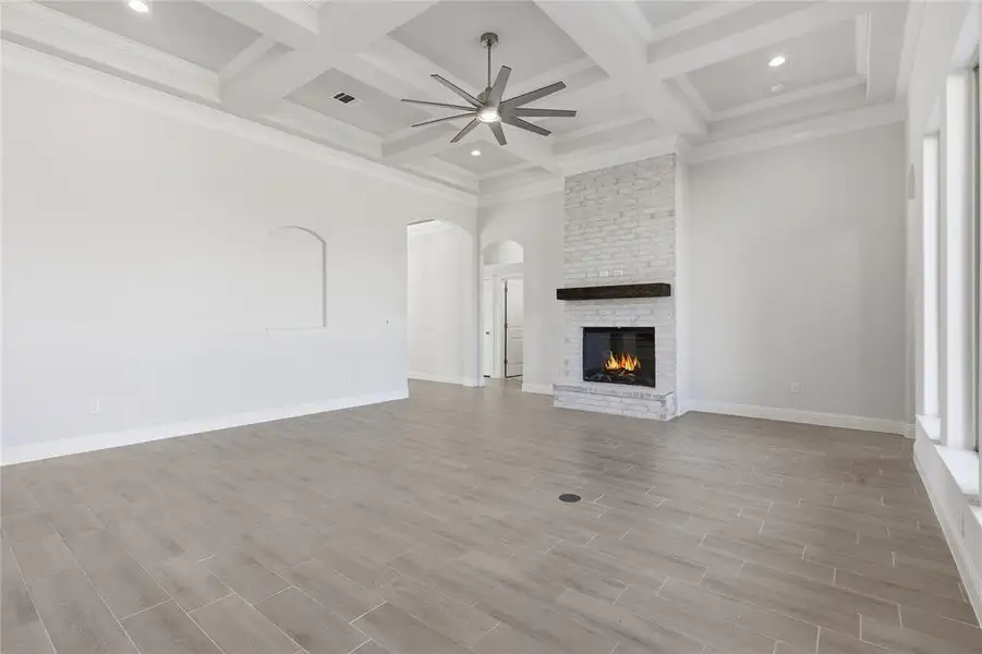 Spacious, unfurnished interior of a new home in , Weatherford (Image 30). Spacious, unfurnished interior of a new home in , Weatherford (Image 30).