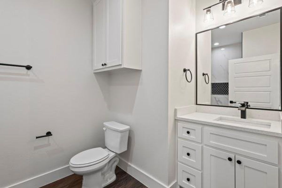 Furnished interior view inside a new home in , Celeste (Image 11).