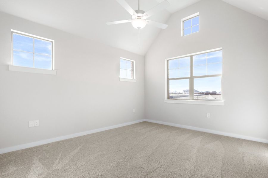 Spacious, unfurnished interior of a new home in Wildridge, Oak Point (Image 21).