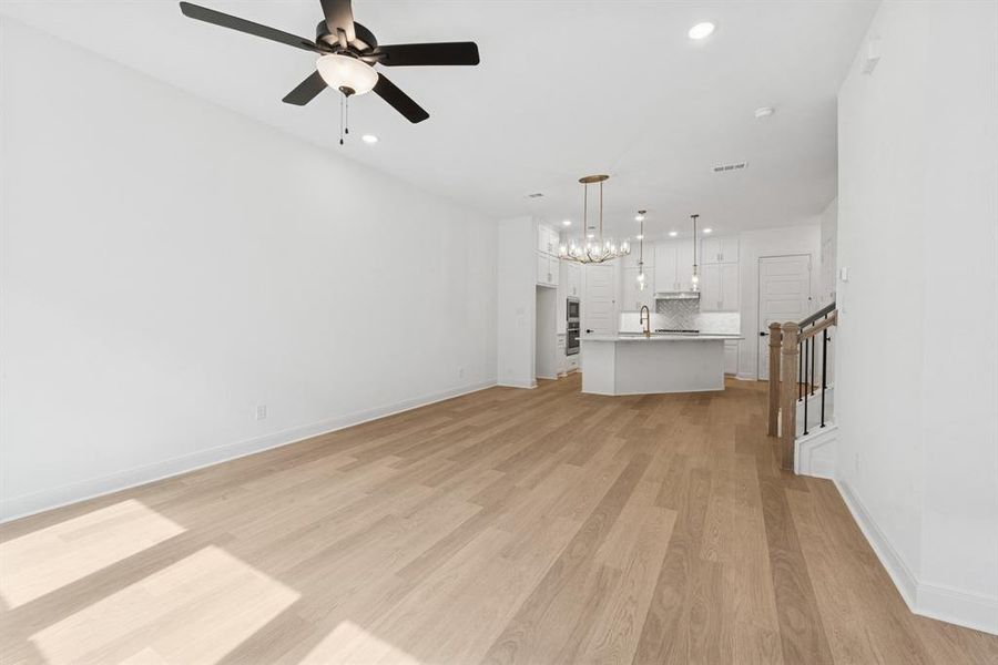 Spacious, unfurnished interior of a new home in Hillside at Las Colinas, Irving (Image 29).