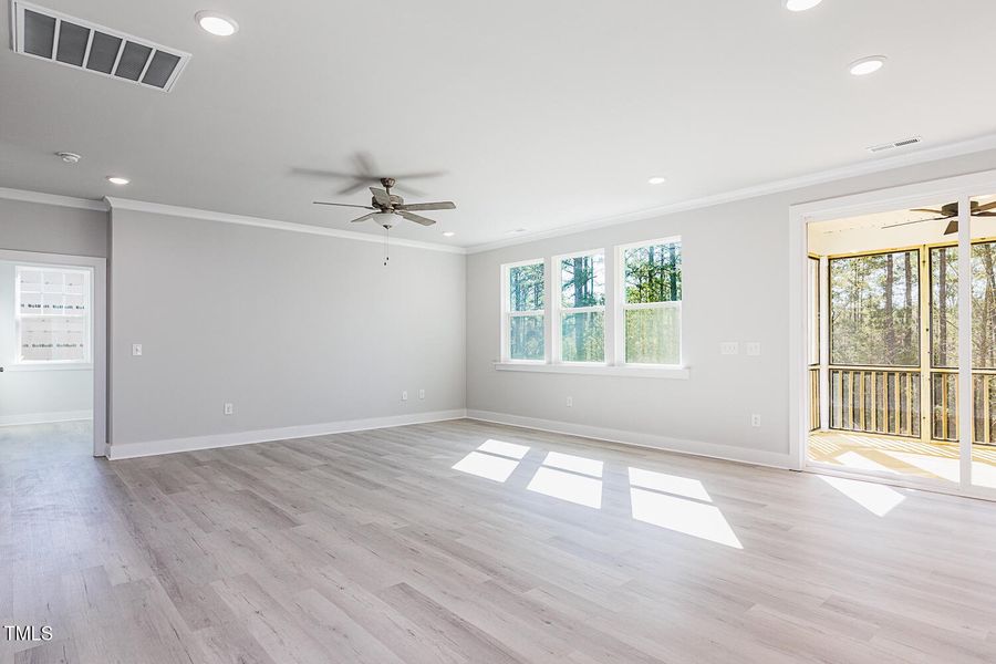 63_Eldorado_QMI, great rm (3)