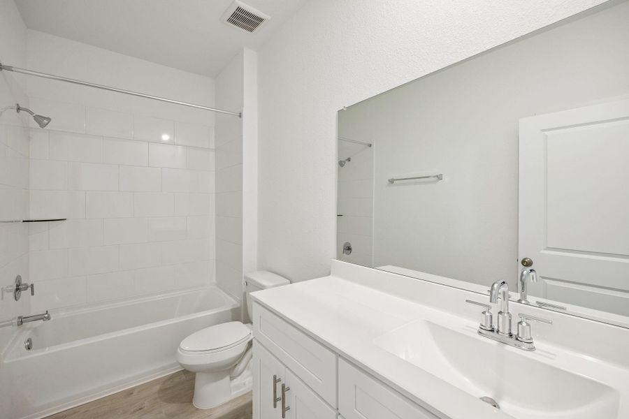 Furnished interior view inside a new home in Stokesbury, Waller (Image 14).