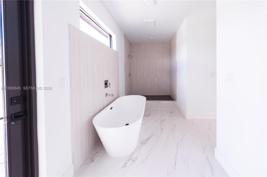 Image 68 of a home in .