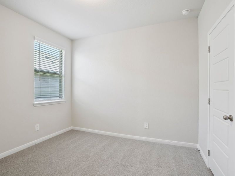 Spacious, unfurnished interior of a new home in Scenic Crest - Premier Series, Boerne (Image 19).