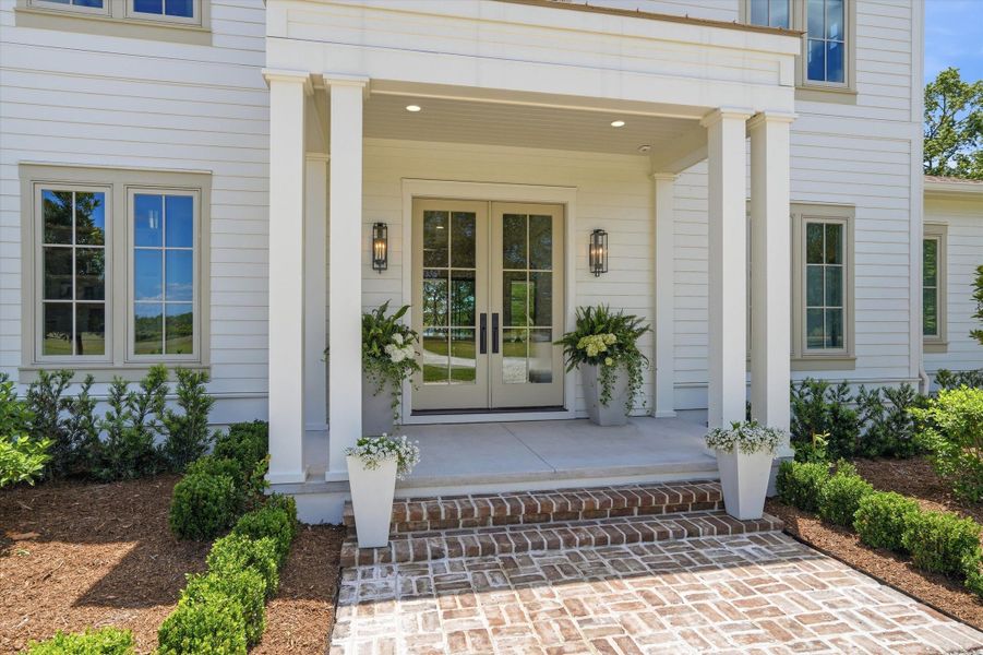 Exterior details and patio area of a home in , Wadmalaw Island (Image 30).