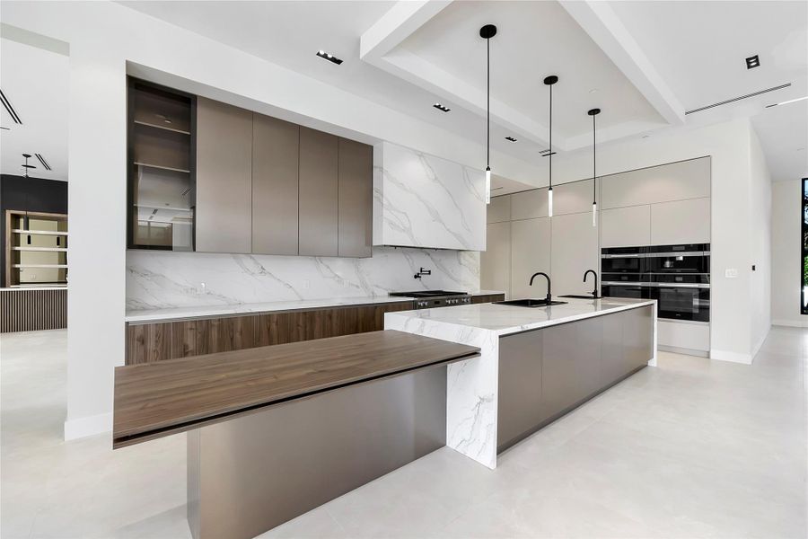 Furnished interior view inside a new home in , Plantation (Image 17).