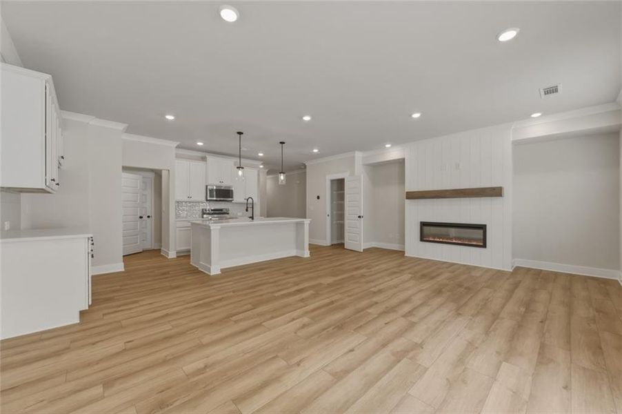 Spacious, unfurnished interior of a new home in Millstone at Mundy Mill, Gainesville (Image 20).