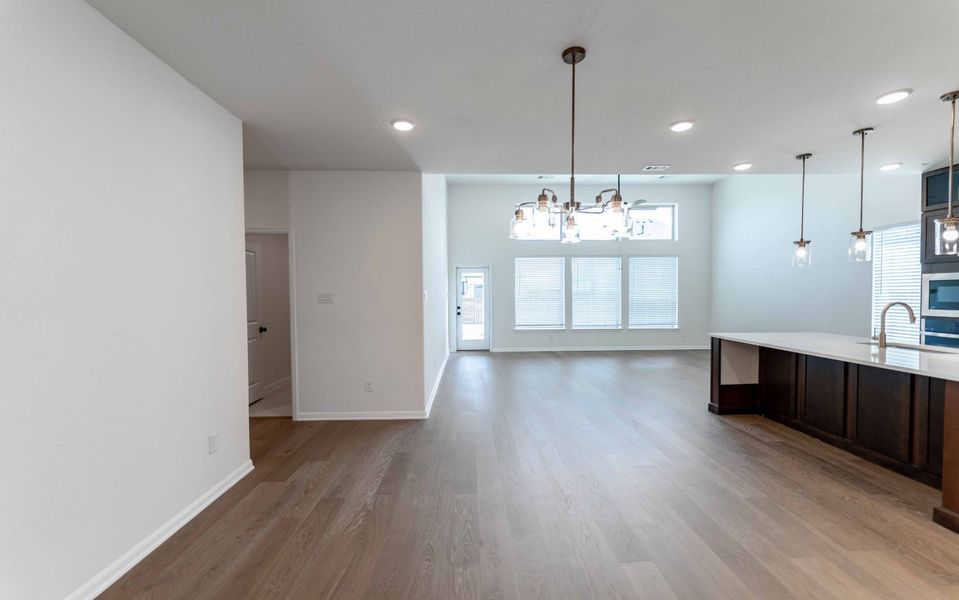 Spacious, unfurnished interior of a new home in Solterra, Mesquite (Image 13).