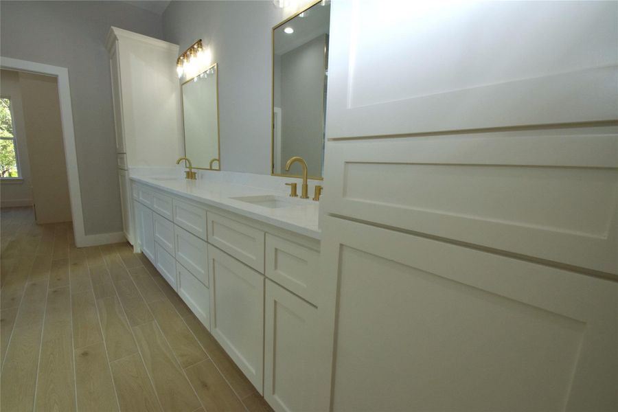 Furnished interior view inside a new home in , Huntsville (Image 8).