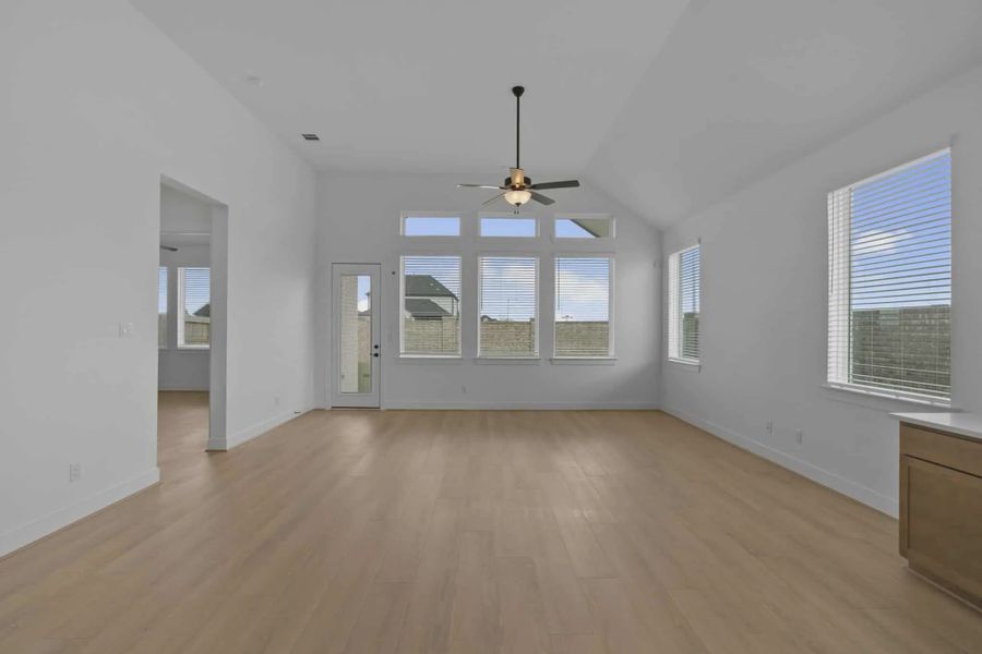 Representative unfurnished interior of a home built from the Lauren by Chesmar Homes in Beacon Point, Texas City (Image 23). Representative unfurnished interior of a home built from the Lauren by Chesmar Homes in Beacon Point, Texas City (Image 23).