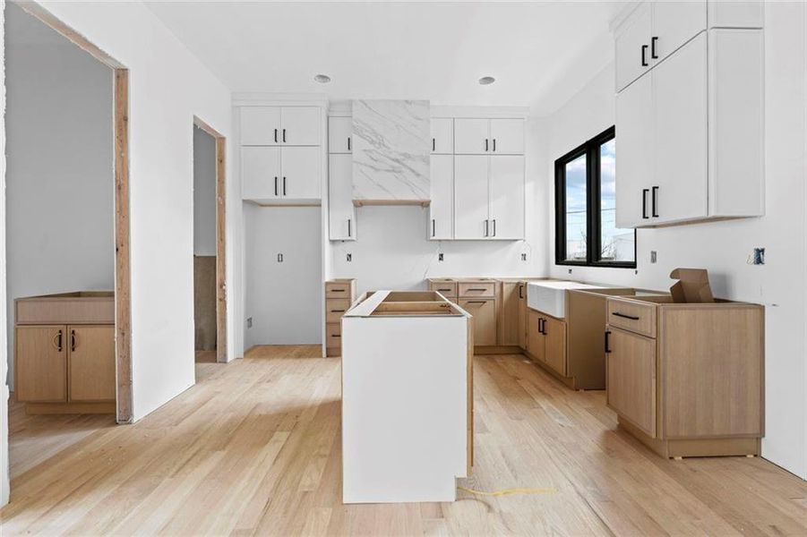 Furnished interior view inside a new home in , Chamblee (Image 9).