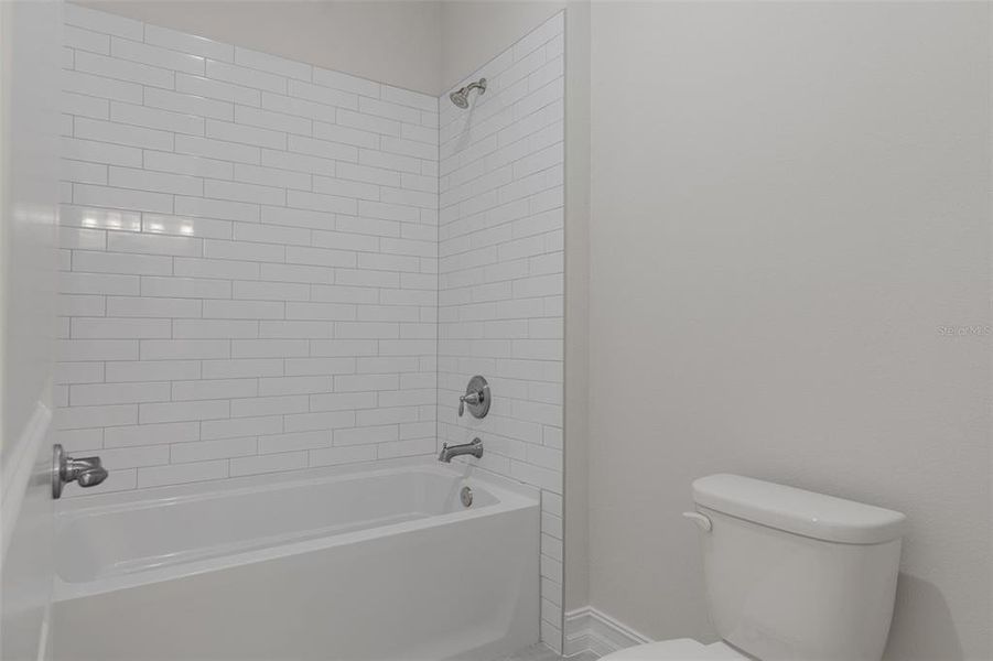 Furnished interior view inside a new home in Pine Ridge Estates, Beverly Hills (Image 15).