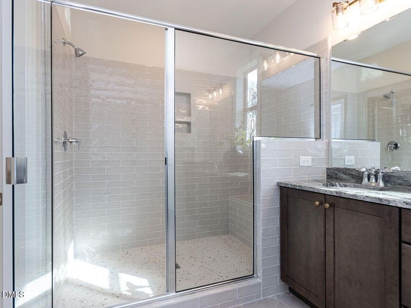 023-1280x960-primary-bathroom 023-1280x960-primary-bathroom