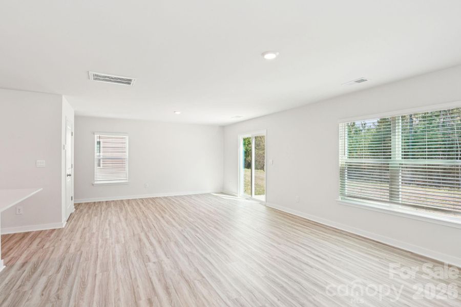 Spacious, unfurnished interior of a new home in Woodhaven at Chester, Chester (Image 32).