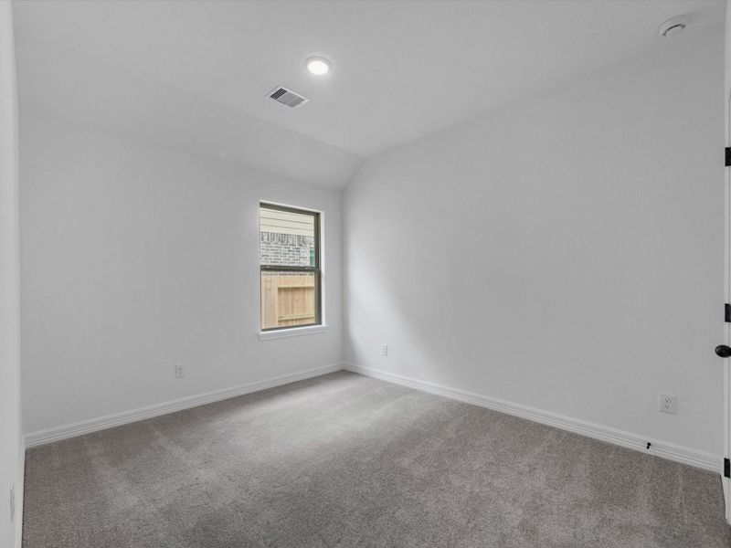 Spacious, unfurnished interior of a new home in Spring Creek Trails, Magnolia (Image 13). Spacious, unfurnished interior of a new home in Spring Creek Trails, Magnolia (Image 13).