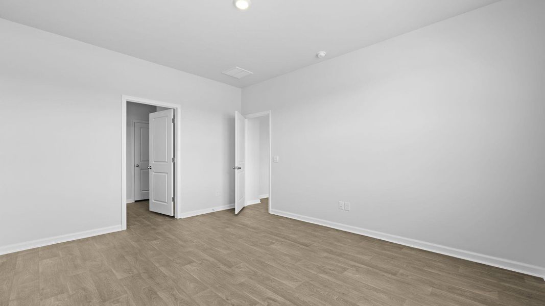 Spacious, unfurnished interior of a new home in The Ranch, Holly Hill (Image 19).