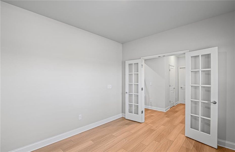 Spacious, unfurnished interior of a new home in Anderson Point, McDonough (Image 23).