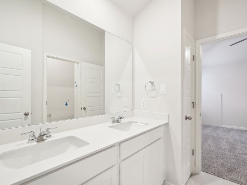 Furnished interior view inside a new home in Sagebrooke - Classic Series, San Antonio (Image 12).
