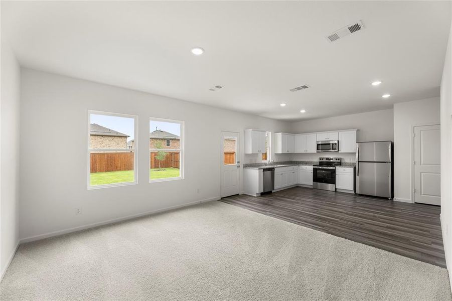 07. 14156 Donahue - Family 07. 14156 Donahue - Family